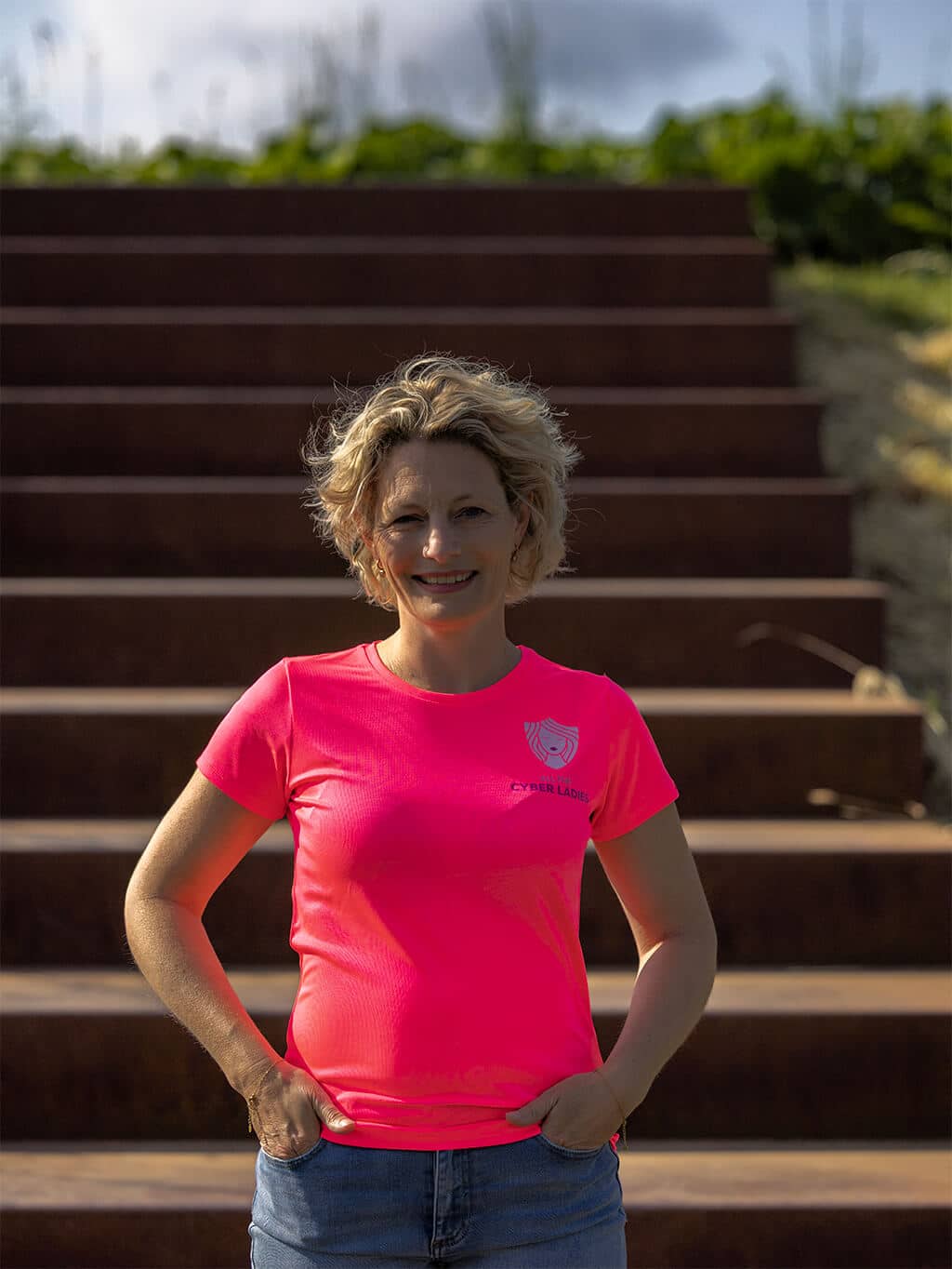 Roze Sportshirt Cyber Ladies