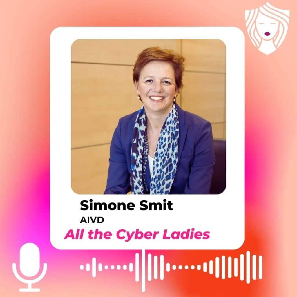 All the Cyber Ladies (17)