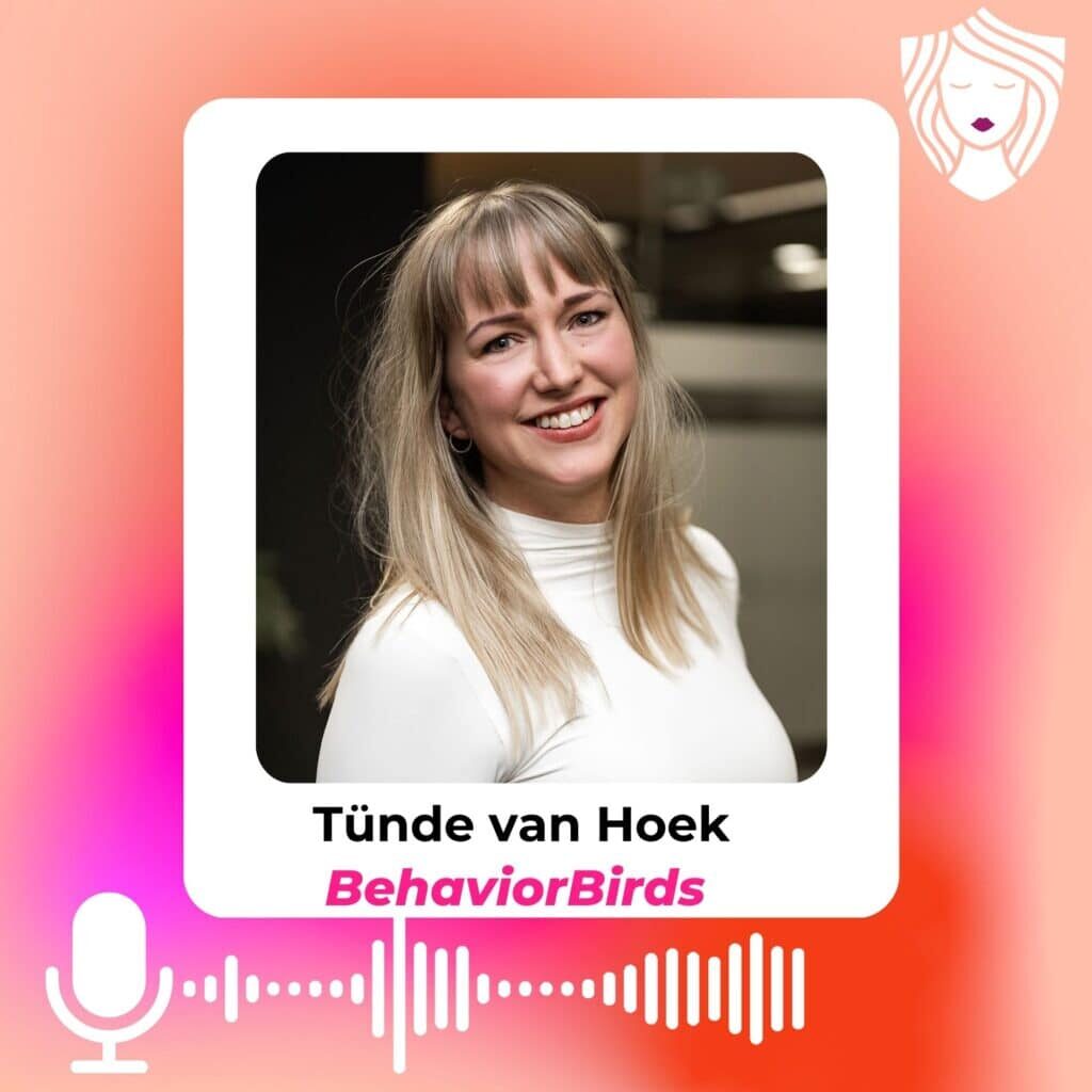 All the Cyber Ladies (6)